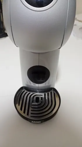 Cafeteira Expresso Nescafé Dolce Gusto, Arno, Genio S Touch 110v