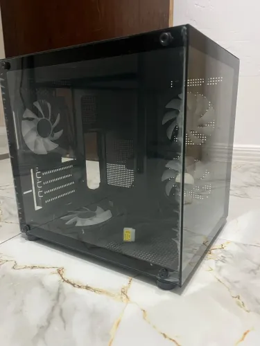 Gabinete gamer novo