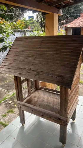 Gaiola / Viveiro de Madeira Grande para Aves ou Coelhos com Telhado