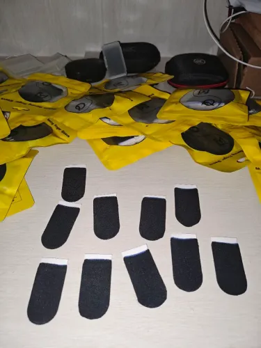 LUVA GAMER ? PREÇO PROMOCIONAL ? NA COMPRA DE 3 PARES LEVA UM BRINDE ?