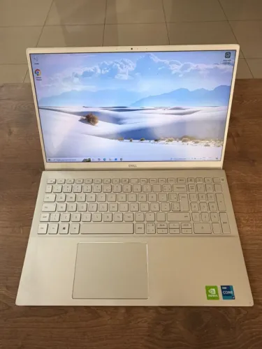 Vendo Notebook Dell Inspiron 5502 I7