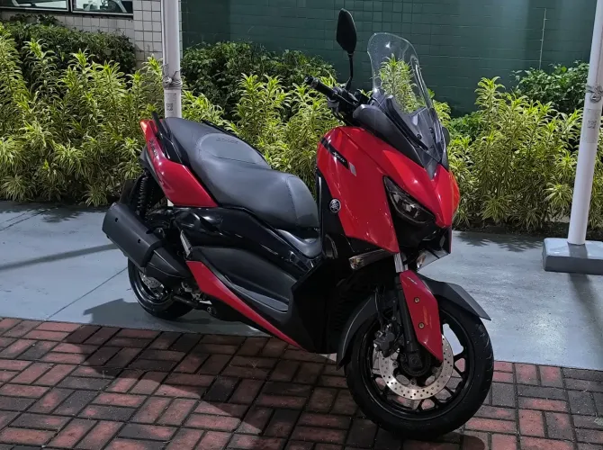 Yamaha Xmax 2023