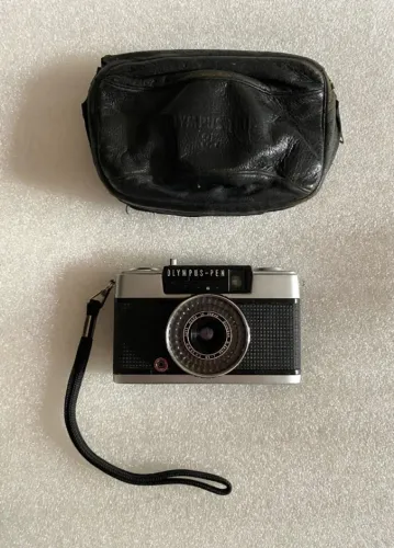 Câmera Olympus Pen Ees-2 Maquina Fotográfica Vintage Antiga