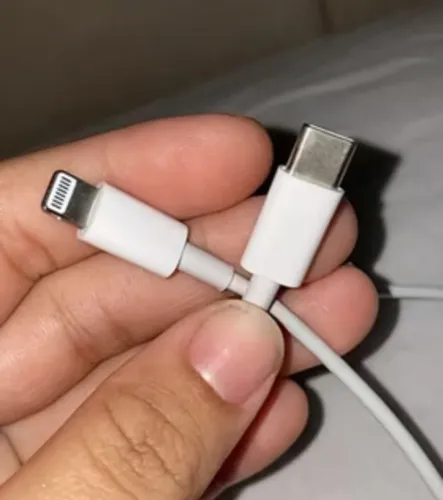 Cabo novo pra iPhone, iPad ou Airpods