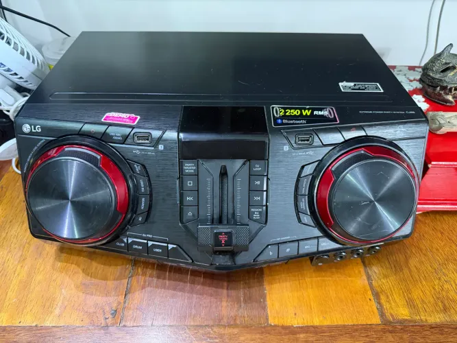 Mini system LG Cj88