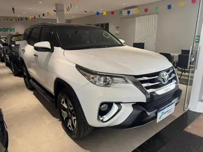 Toyota Hilux SW4 SRV 4X2 2.7 Flex 16V Aut. 2019