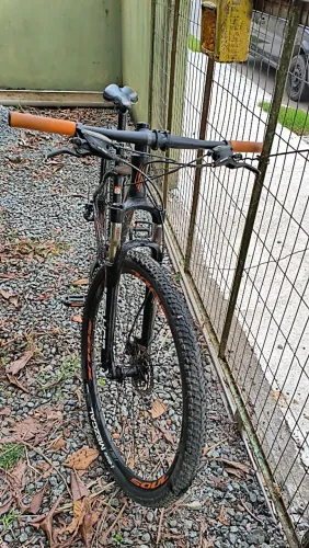 Vendo bicicleta Soul SL70 aro 29 semi nova . Funcionando 