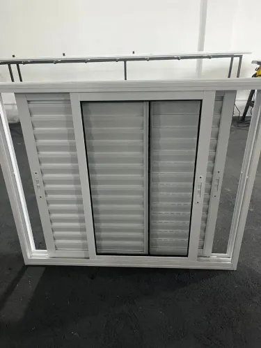 Veneziana 3 folhas 100x120 alumínio branco linha suprema