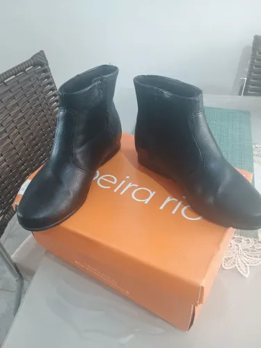 Bota cano curto 36, Beira rio