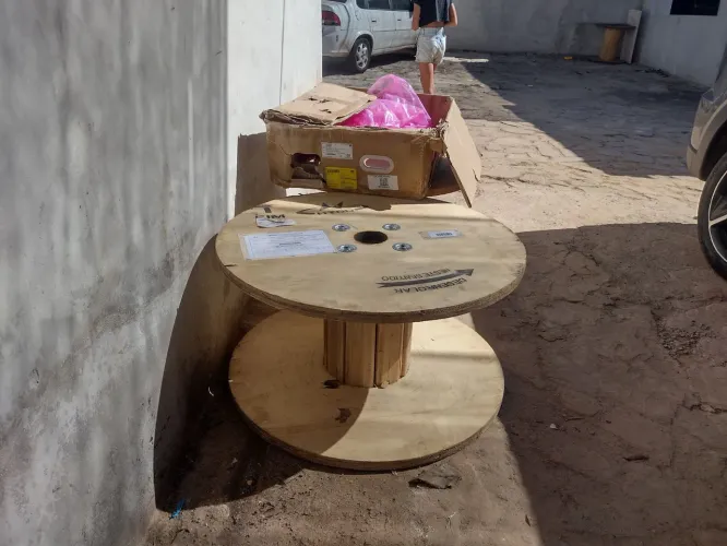 Carretel bobina de madeira ?