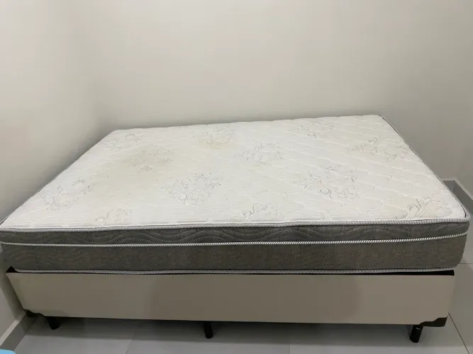Cama box