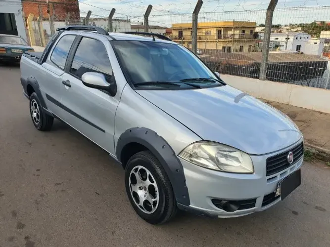 Fiat Strada Working 1.4 MPI Fire Flex 8V CD 2013