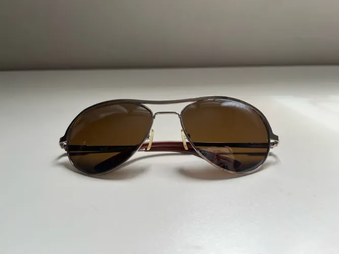 Óculos aviador com lentes marrons