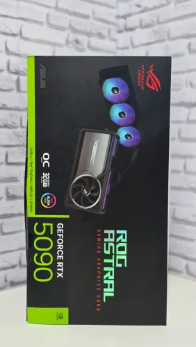 Placa de vídeo Asus RTX 5090 Rog Astral LC