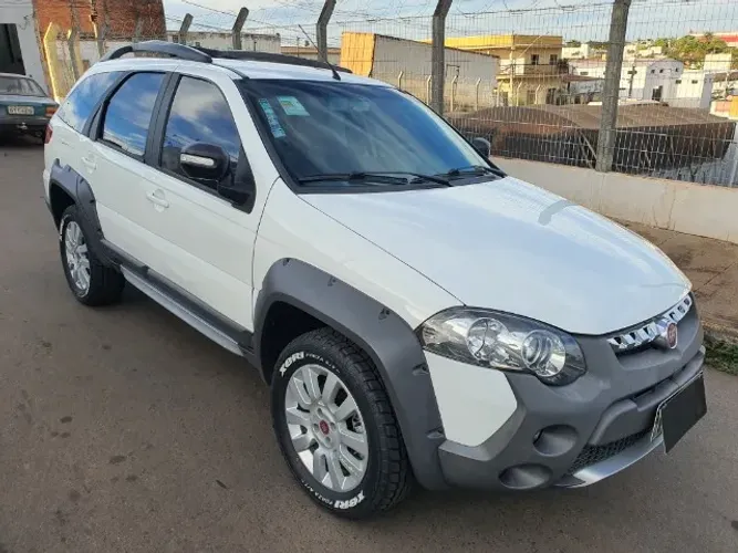 Fiat Palio Weekend Adventure Locker 1.8 Flex 2016