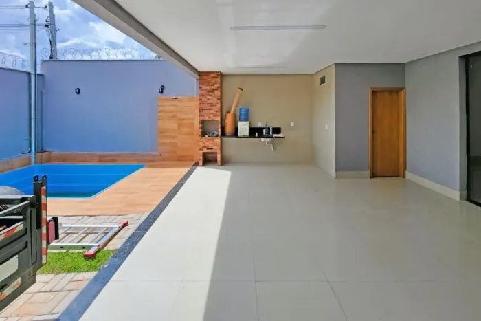 Casa com 03 quartos à venda, 160 m² por R$ 750.000 - Jardim Brasil - Goiânia/GO