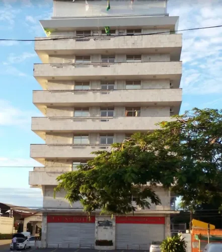 ALUGO LOFT COM 01 SUITE, DIÁRIA E POR SEMANA, ENTRE ADRIANÓPOLIS E CENTRO