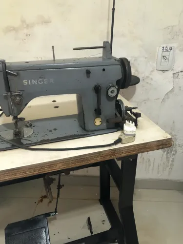 Máquina de costura 