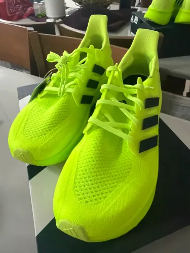 Adidas ultraboost 5 lucid lemon 