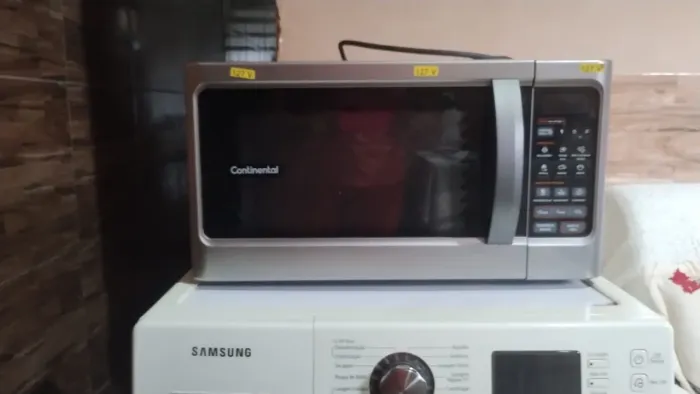 Microondas continental 34 litros em ótimo estado !