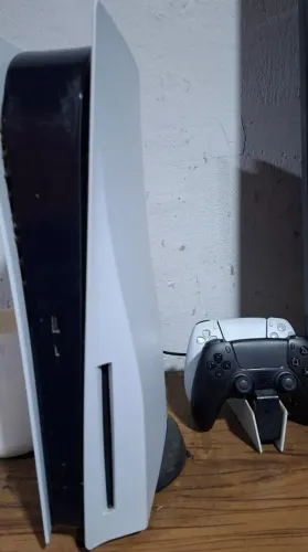 Vendo PS5 Fat 825GB com Leitor + 2 Controles + Base e Jogos (Sem caixa)