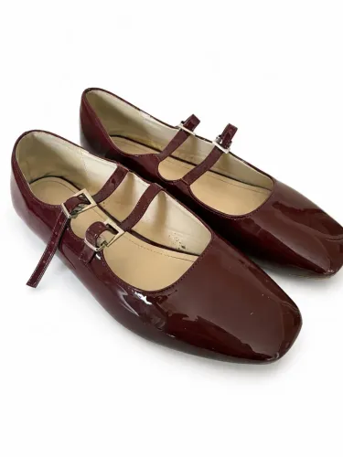 SAPATOS, SANDÁLIAS E SAPATILHA