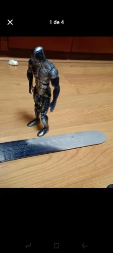 Surfista prateado