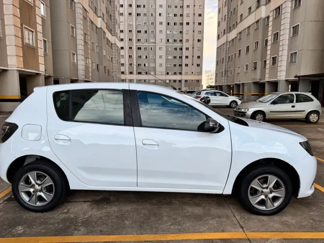 Renault Sandero Authentique Hi-power 1.0 16V 5P 2017
