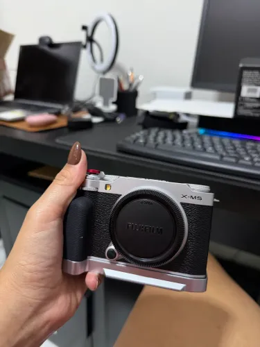 Fujifilm xm5