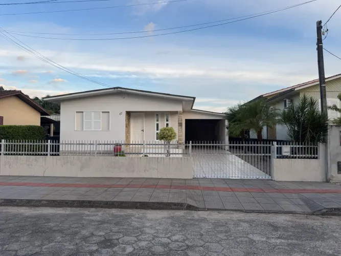 Casa Semi Mobiliada em Urussanga no Bairro Bela Vista