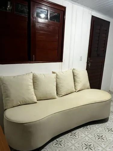 Sofá retrô 4 lugares