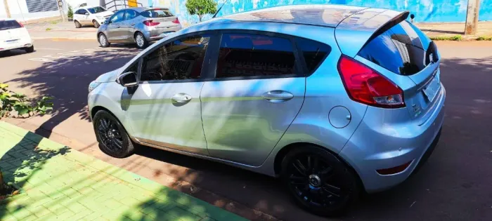 Ford Fiesta SE 1.6 16V Flex 5P 2017