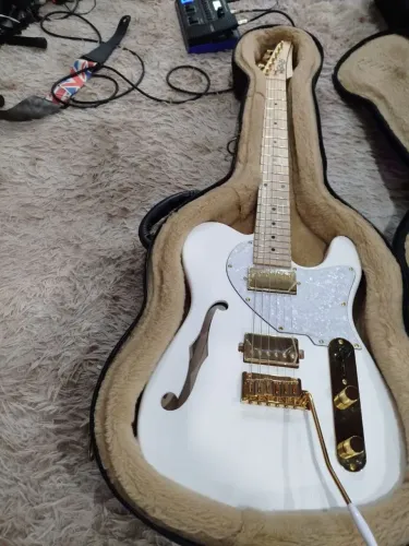 Guitarra Seizi katana Kabuto -White Gold sem Case