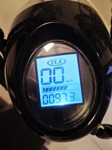 TUI 1000W - Apenas 97 km rodados