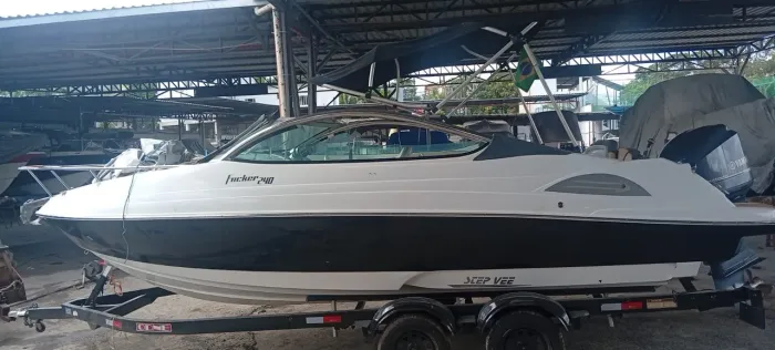 Lancha Focker 240 2015 Yamaha troco veículo 