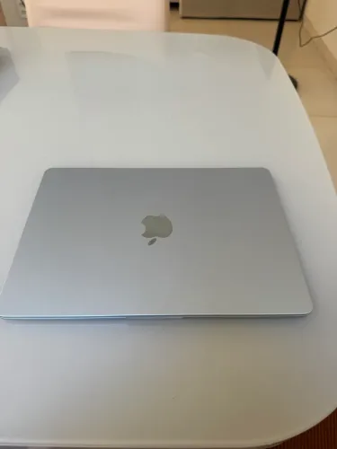 MacBook M4 16Gb (garantia da Apple ate fev/2027)
