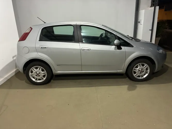 Fiat Punto 1.4 Fire Flex 8V 5P 2010