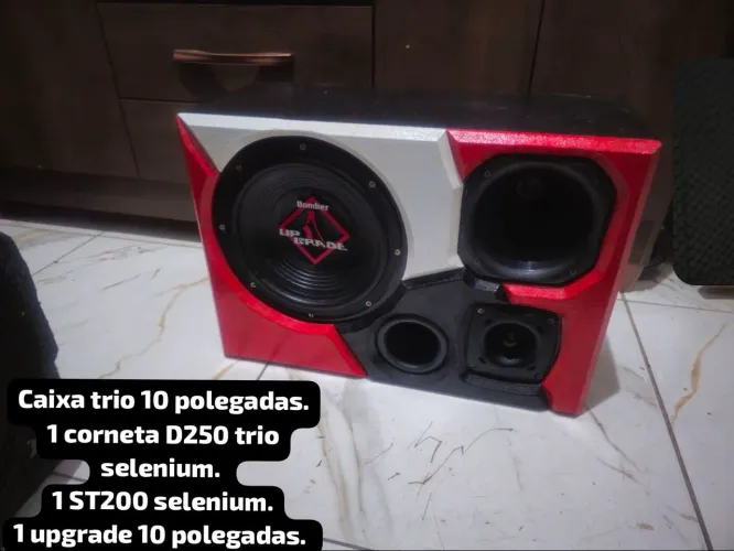 Caixa trio 10 polegadas.
