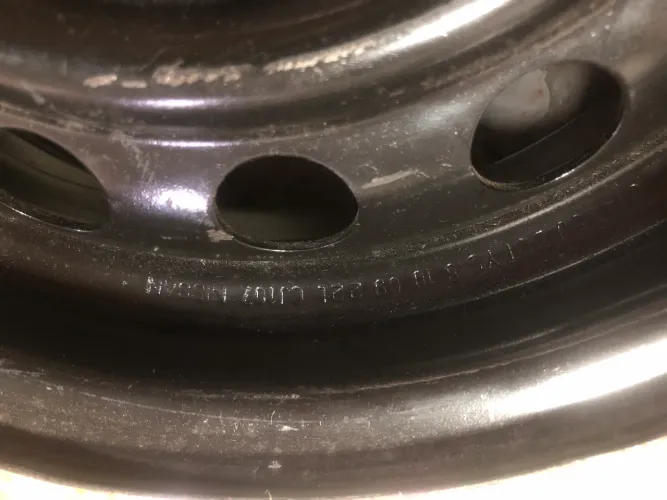 Roda de ferro Nissan aro 14