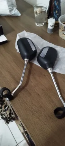 Vendo um par de retrovisor