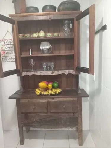 Lindo Móvel Madeira de  Demolição!! Comprado em Tiradentes. 