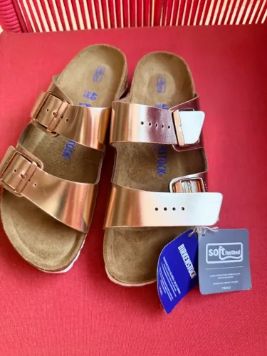 Sandália Birkenstock sem uso com etiqueta