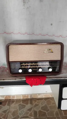 Rádio antigo 