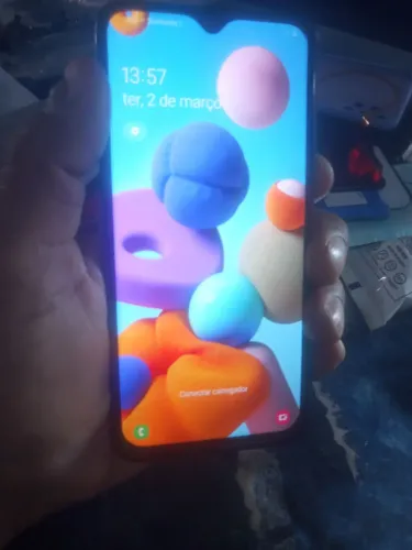 Vendo um celular A32 128 gigas