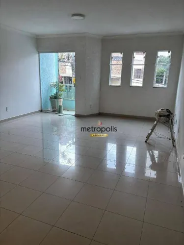Sobrado com 3 dormitórios para alugar, 191 m² por R$ 4.941,64/mês - Campestre - Santo Andr