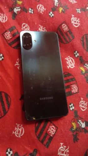 Vendo celular galaxy A07 novo dois mes de uso
