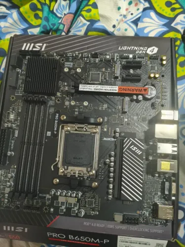 Placa Mãe MSI Pro B650M-P, AMD AM5, M-ATX, DDR5 - PRO B650M-P