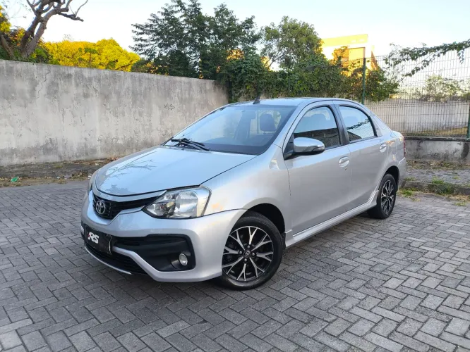 Toyota Etios Platinum Sed. 1.5 Flex 16V 4P Aut. 2017