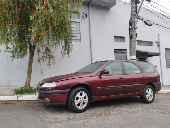 Renault Laguna Nevada RT/ RXE 2.0s 16V 1997
