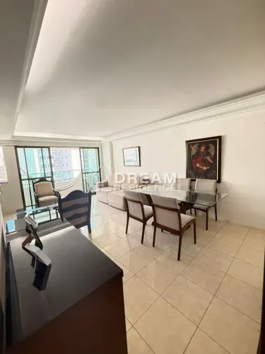 (Foco na Localização e Espaço): Apartamento em Boa Viagem  106m², 3 Qts (1 Suíte), Varandã